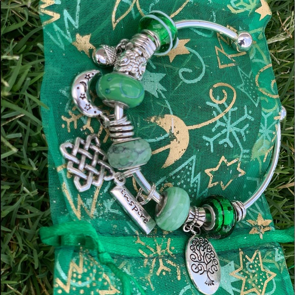 CLEVER GREEN 💚💚💚 - Picture 2 of 6